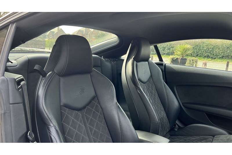 Audi 2.0 TFSI 40 S line Coupe 3dr Petrol S Tronic Euro 6 (s/s) (197 ps)