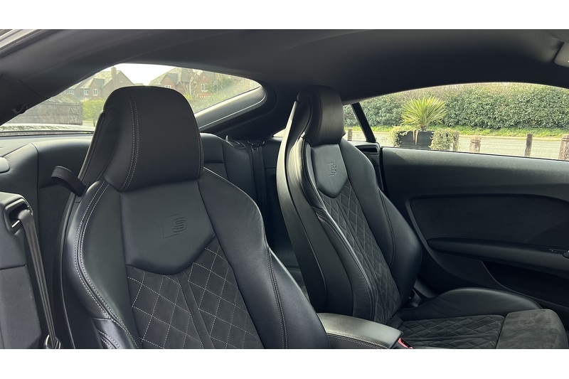 Audi 2.0 TFSI 40 S line Coupe 3dr Petrol S Tronic Euro 6 (s/s) (197 ps)