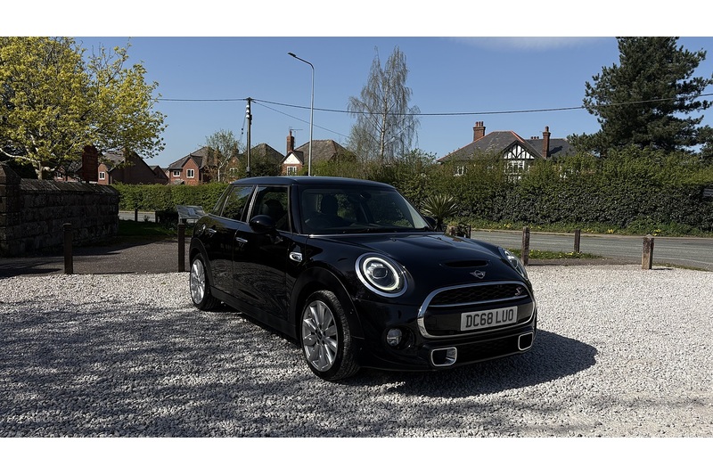 Mini Cooper S Exclusive 2.0 5dr Hatchback Automatic Petrol