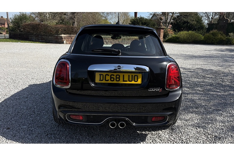 Mini Cooper S Exclusive 2.0 5dr Hatchback Automatic Petrol