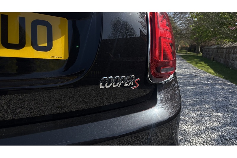 Mini Cooper S Exclusive 2.0 5dr Hatchback Automatic Petrol