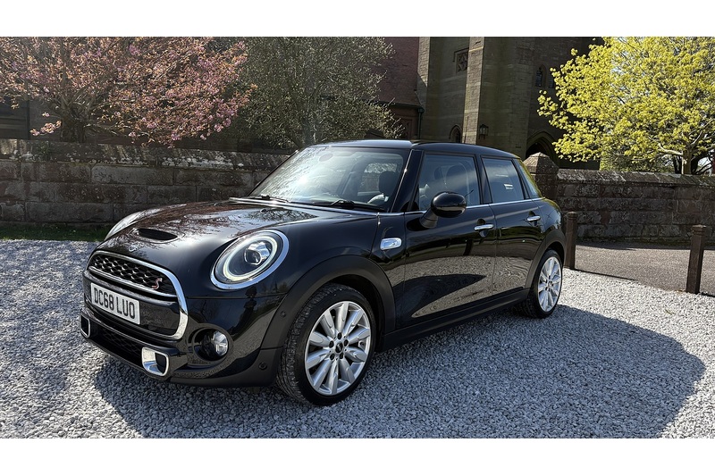 Mini Cooper S Exclusive 2.0 5dr Hatchback Automatic Petrol