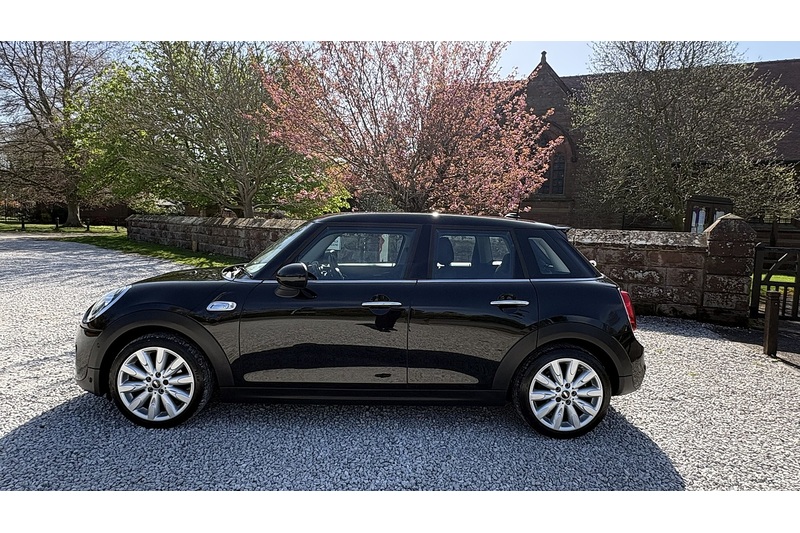 Mini Cooper S Exclusive 2.0 5dr Hatchback Automatic Petrol