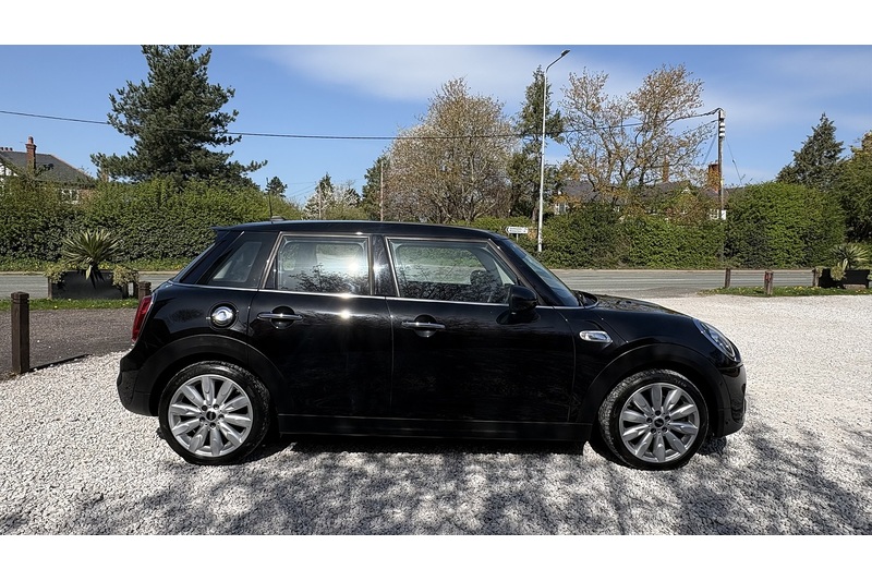 Mini Cooper S Exclusive 2.0 5dr Hatchback Automatic Petrol