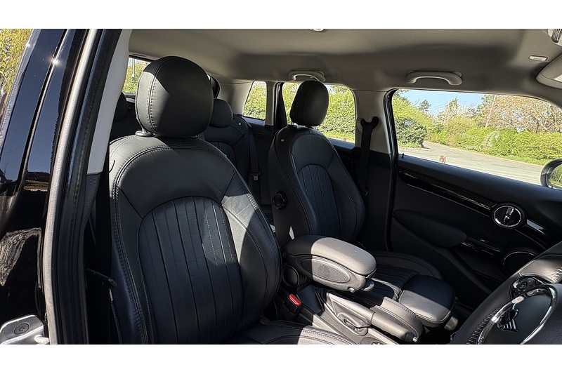 Mini Cooper S Exclusive 2.0 5dr Hatchback Automatic Petrol