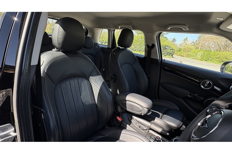 Mini Cooper S Exclusive 2.0 5dr Hatchback Automatic Petrol