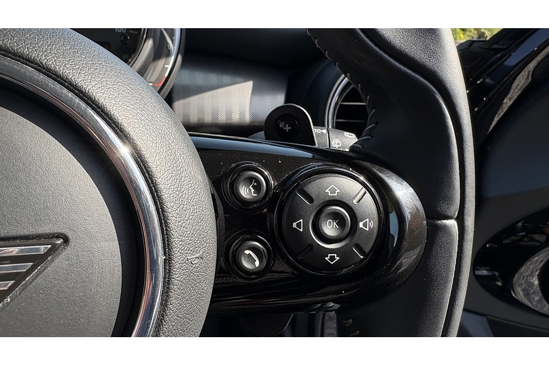 Mini Cooper S Exclusive 2.0 5dr Hatchback Automatic Petrol