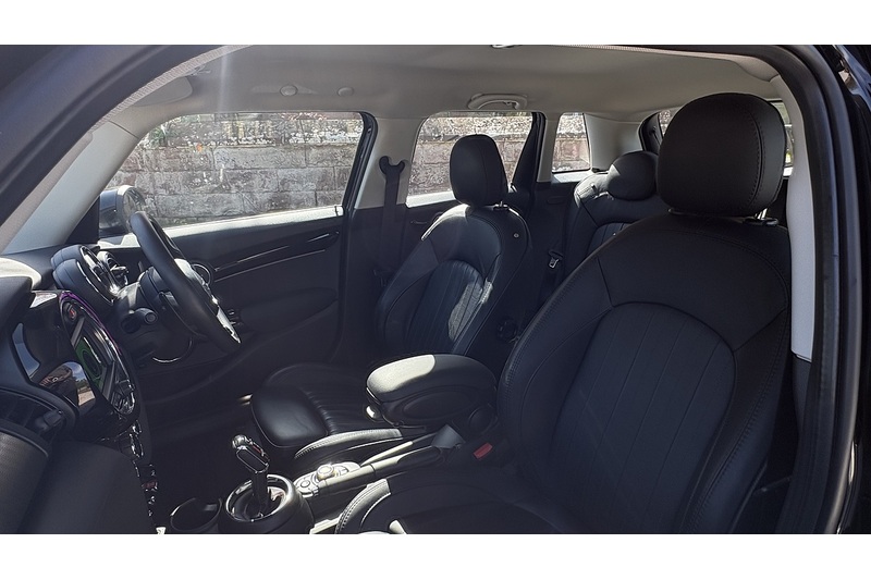 Mini Cooper S Exclusive 2.0 5dr Hatchback Automatic Petrol