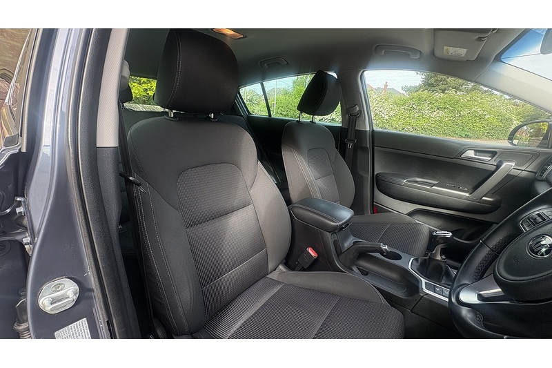 Kia 1.6 GDi 2 SUV 5dr Petrol Manual Euro 6 (s/s) (130 bhp)