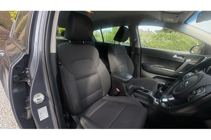 Kia 1.6 GDi 2 SUV 5dr Petrol Manual Euro 6 (s/s) (130 bhp)