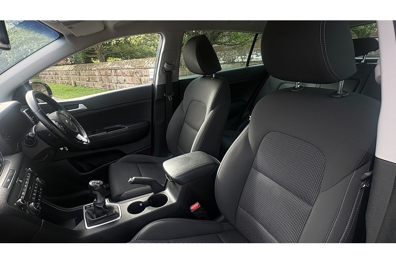 Kia 1.6 GDi 2 SUV 5dr Petrol Manual Euro 6 (s/s) (130 bhp)