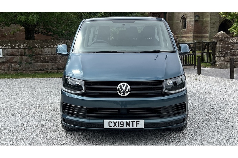 Volkswagen 2.0 TDI SE Minibus Double Cab 5dr Diesel DSG FWD LWB Euro 6 (s/s) (150 ps)