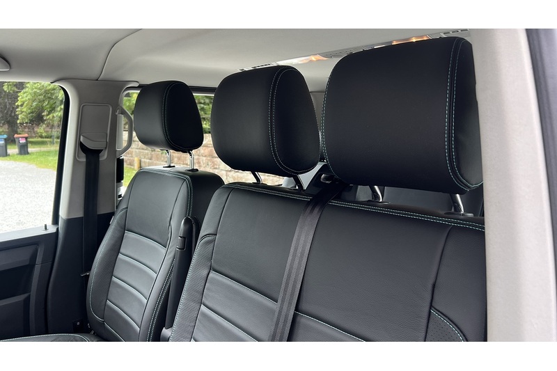 Volkswagen 2.0 TDI SE Minibus Double Cab 5dr Diesel DSG FWD LWB Euro 6 (s/s) (150 ps)