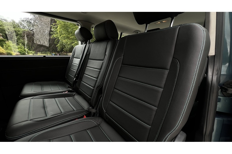 Volkswagen 2.0 TDI SE Minibus Double Cab 5dr Diesel DSG FWD LWB Euro 6 (s/s) (150 ps)