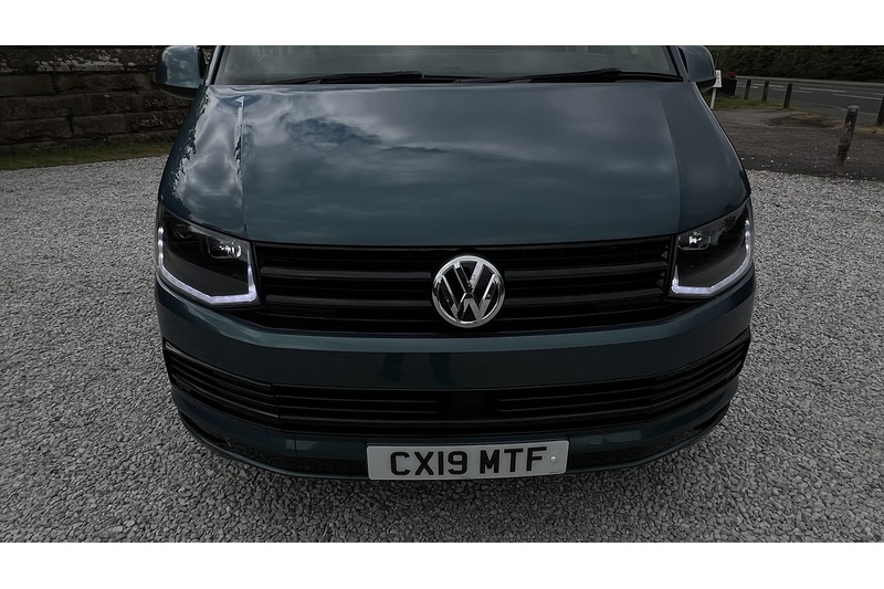 Volkswagen 2.0 TDI SE Minibus Double Cab 5dr Diesel DSG FWD LWB Euro 6 (s/s) (150 ps)