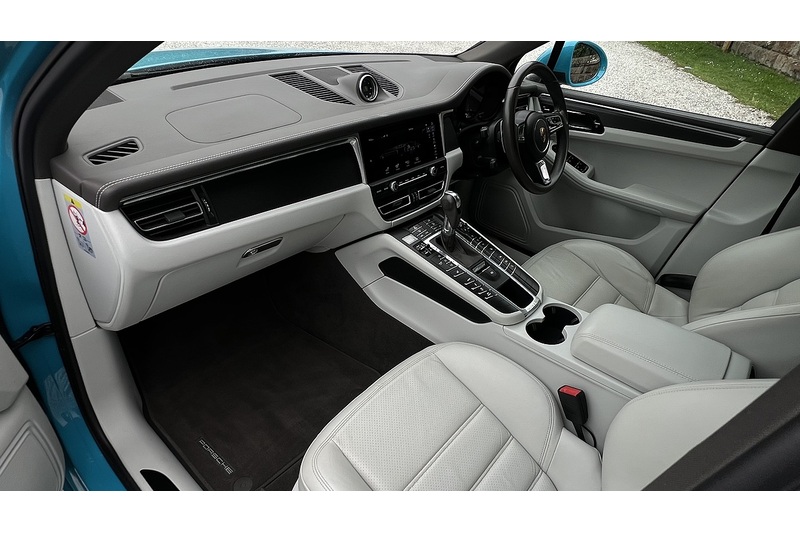 Porsche GTS 2.9 5dr SUV Automatic Petrol