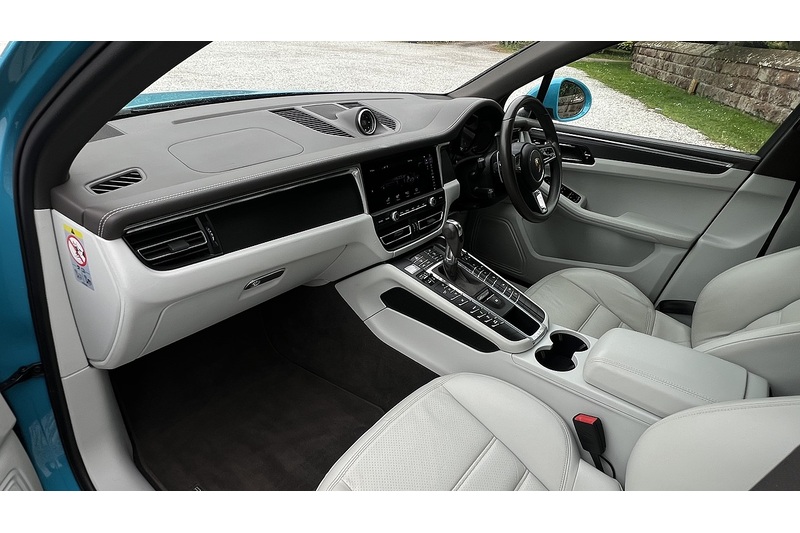 Porsche GTS 2.9 5dr SUV Automatic Petrol
