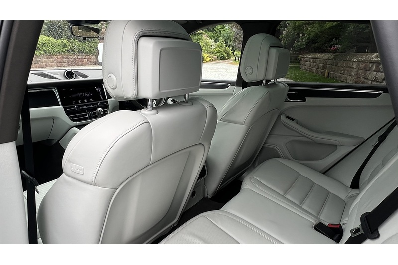 Porsche GTS 2.9 5dr SUV Automatic Petrol