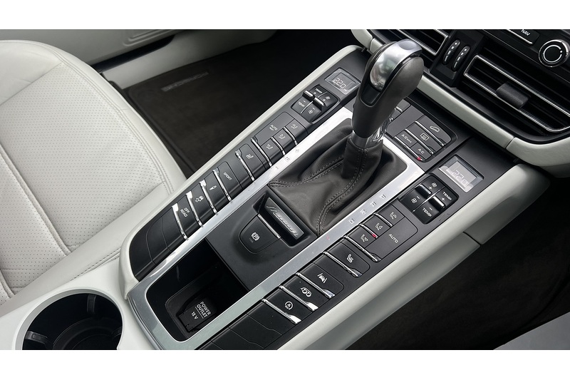 Porsche GTS 2.9 5dr SUV Automatic Petrol