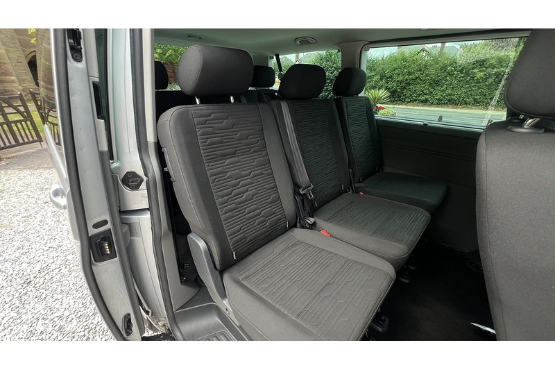 Volkswagen 2.0 TDI SE Minibus Double Cab 5dr Diesel DSG SWB Euro 6 (s/s) (150 ps)