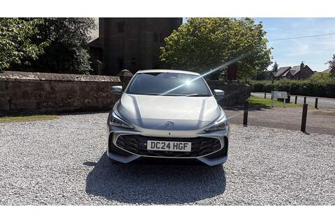 1.5 Hybrid+ Trophy Hatchback 5dr Petrol Hybrid Auto Euro 6 (s/s) (194 ps)