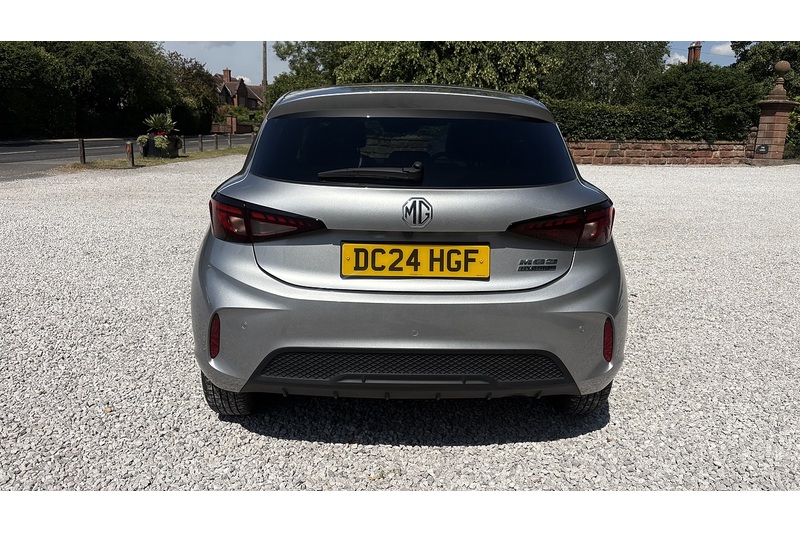 MG 1.5 Hybrid+ Trophy Hatchback 5dr Petrol Hybrid Auto Euro 6 (s/s) (194 ps)