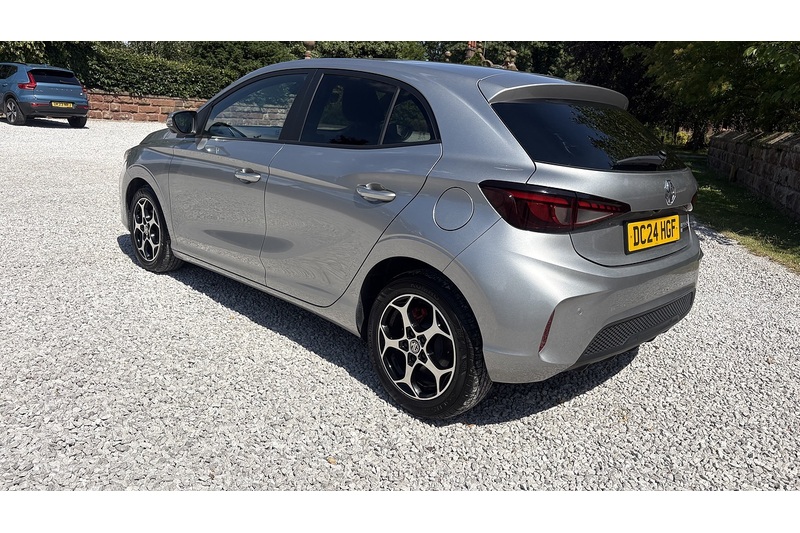 MG 1.5 Hybrid+ Trophy Hatchback 5dr Petrol Hybrid Auto Euro 6 (s/s) (194 ps)
