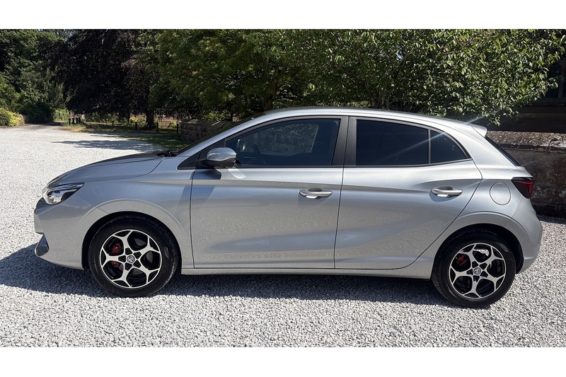 MG 1.5 Hybrid+ Trophy Hatchback 5dr Petrol Hybrid Auto Euro 6 (s/s) (194 ps)