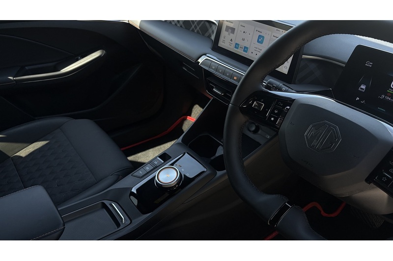 MG 1.5 Hybrid+ Trophy Hatchback 5dr Petrol Hybrid Auto Euro 6 (s/s) (194 ps)