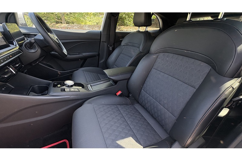 MG 1.5 Hybrid+ Trophy Hatchback 5dr Petrol Hybrid Auto Euro 6 (s/s) (194 ps)