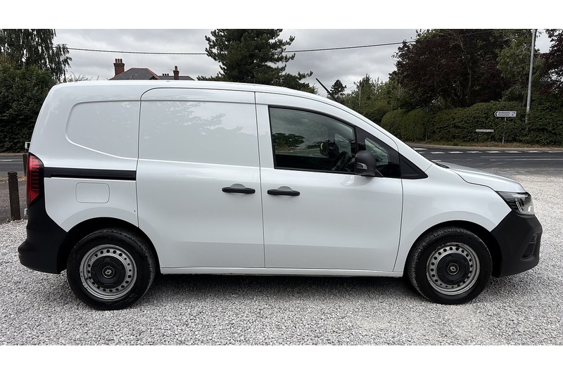 Renault 1.5 dCi Blue ENERGY ML19 Start Panel Van 6dr Diesel Manual MWB Euro 6 (s/s) (95 ps)