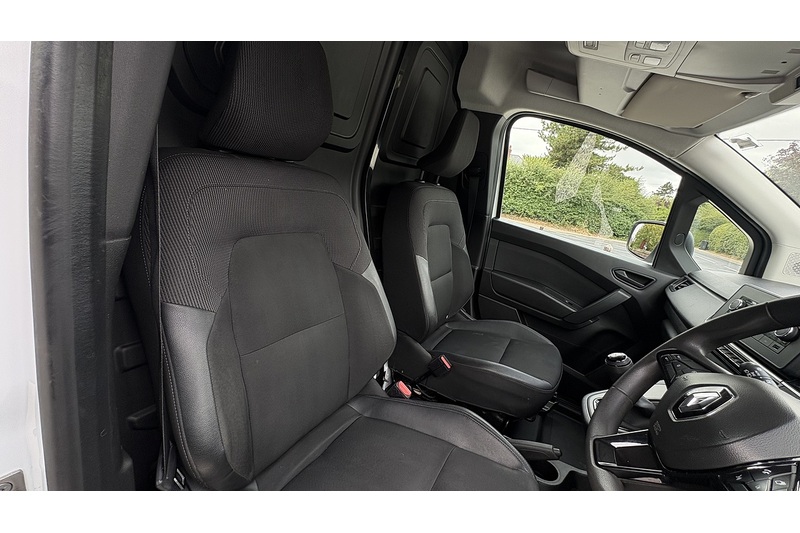 Renault 1.5 dCi Blue ENERGY ML19 Start Panel Van 6dr Diesel Manual MWB Euro 6 (s/s) (95 ps)