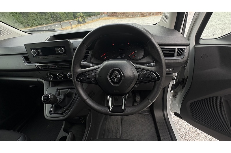 Renault 1.5 dCi Blue ENERGY ML19 Start Panel Van 6dr Diesel Manual MWB Euro 6 (s/s) (95 ps)