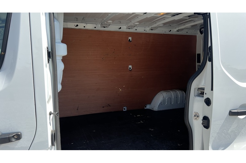 Renault LL30 BLUE BUSINESS PANEL VAN 130 MANUAL DIESEL