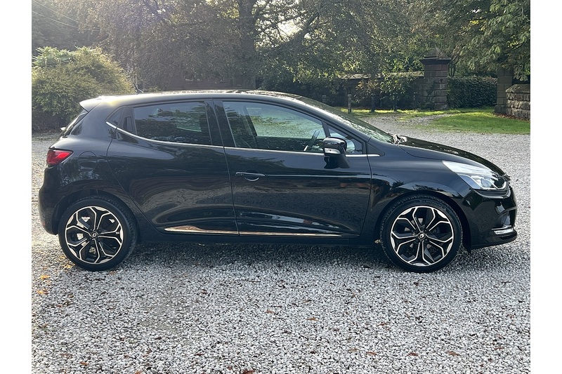 Renault 0.9 TCe Iconic Hatchback 5dr Petrol Manual Euro 6 (s/s) (90 ps)