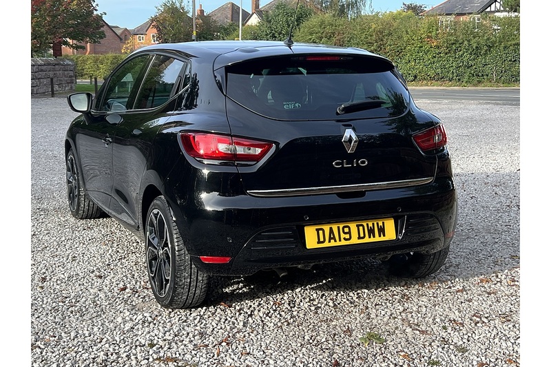 Renault 0.9 TCe Iconic Hatchback 5dr Petrol Manual Euro 6 (s/s) (90 ps)