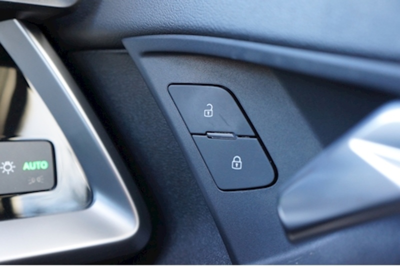 Audi TFSI S line Saloon 1.0 Automatic Petrol