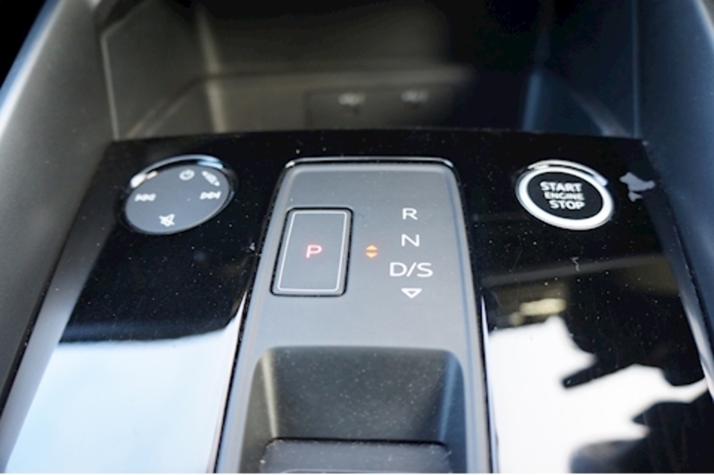Audi TFSI S line Saloon 1.0 Automatic Petrol