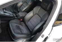 Porsche 3.0T V6 GTS 3.0 5dr SUV Automatic Petrol