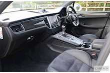 Porsche 3.0T V6 GTS 3.0 5dr SUV Automatic Petrol