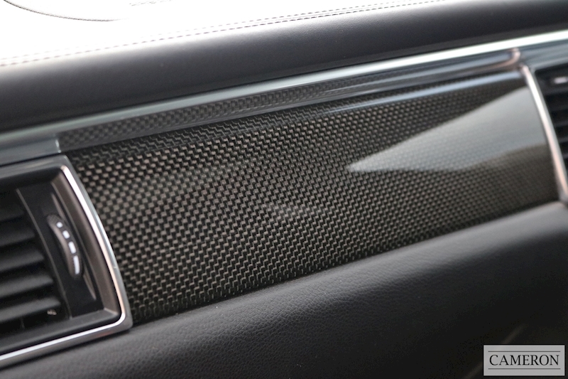 Porsche 3.0T V6 GTS 3.0 5dr SUV Automatic Petrol