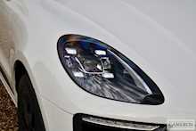 Porsche 3.0T V6 GTS 3.0 5dr SUV Automatic Petrol