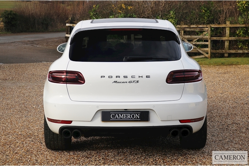 Porsche 3.0T V6 GTS 3.0 5dr SUV Automatic Petrol