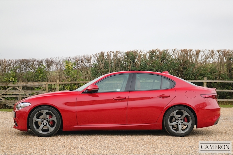 Alfa Romeo 2.2 TD Speciale 2.2 4dr Saloon Automatic Diesel