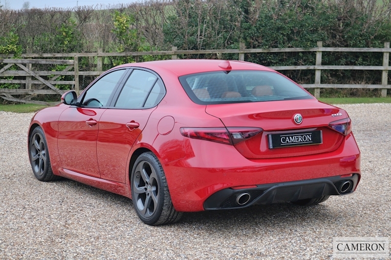 Alfa Romeo 2.2 TD Speciale 2.2 4dr Saloon Automatic Diesel