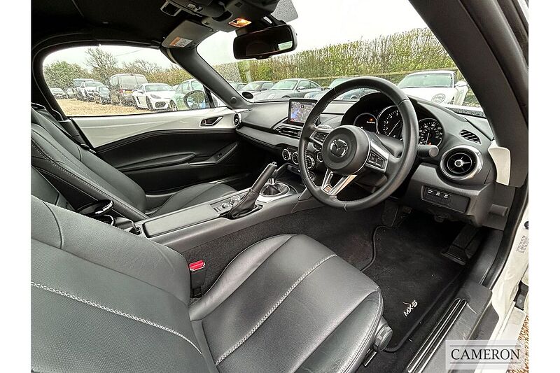 Mazda 2.0 SKYACTIV-G Sport Tech Convertible 2dr Petrol Manual Euro 6 (s/s) (184 ps)