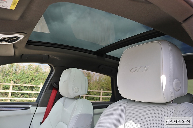 Porsche 3.0T V6 GTS 3.0 5dr SUV Automatic Petrol