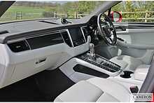 Porsche 3.0T V6 GTS 3.0 5dr SUV Automatic Petrol