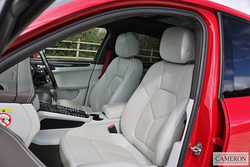 Porsche 3.0T V6 GTS 3.0 5dr SUV Automatic Petrol