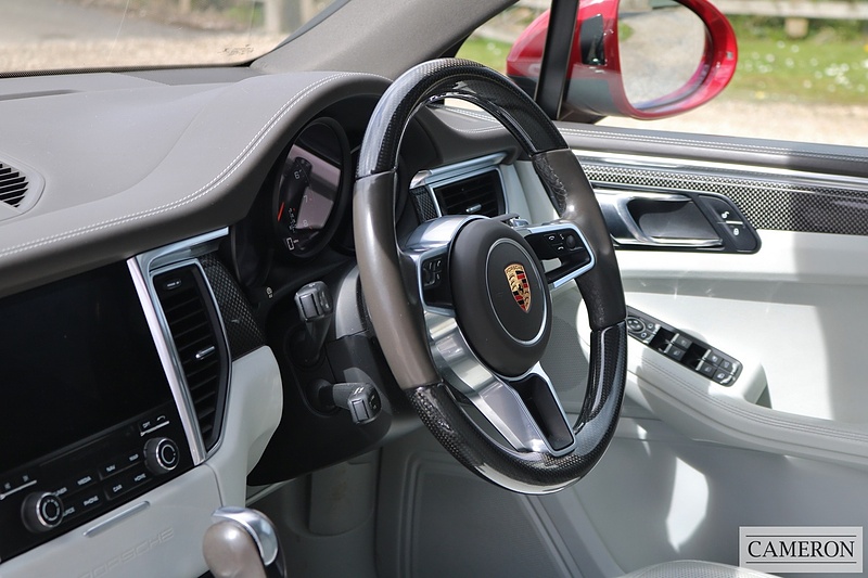 Porsche 3.0T V6 GTS 3.0 5dr SUV Automatic Petrol